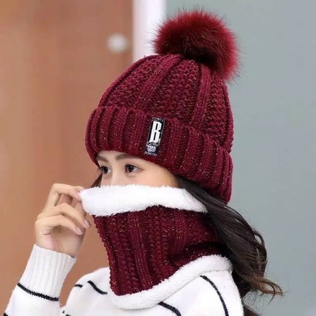Knitted Beanie Pompom Scarf Set