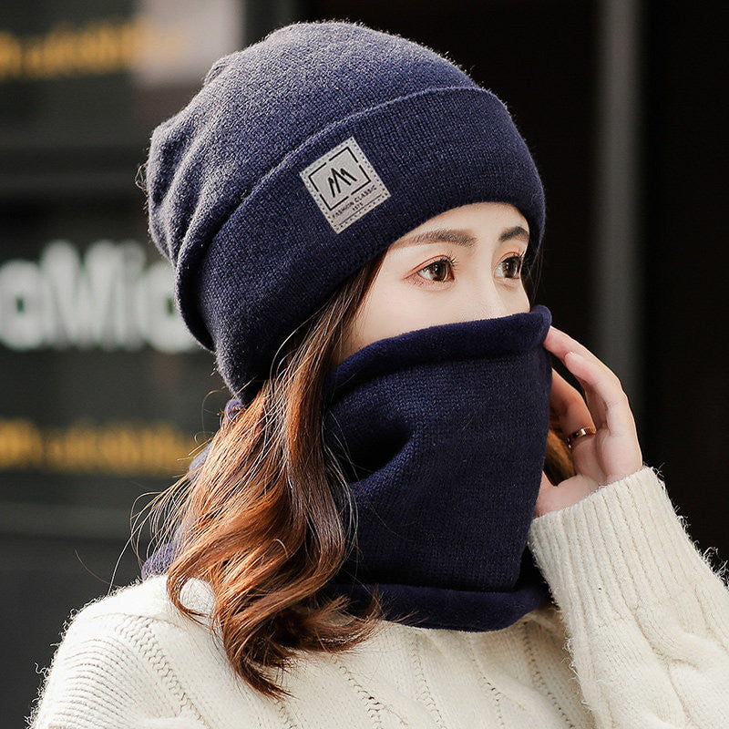 CLASSIC WOMAN BEANIE HAT SCARF