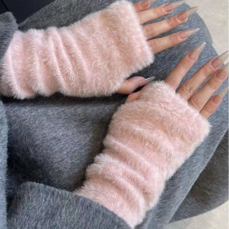 FURRY ARM WARMER