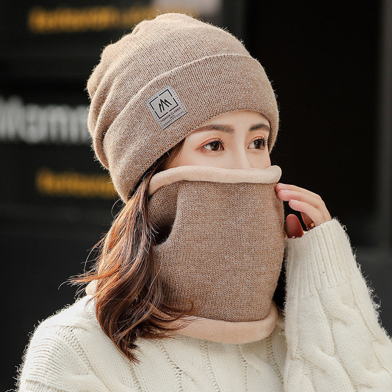 CLASSIC WOMAN BEANIE HAT SCARF