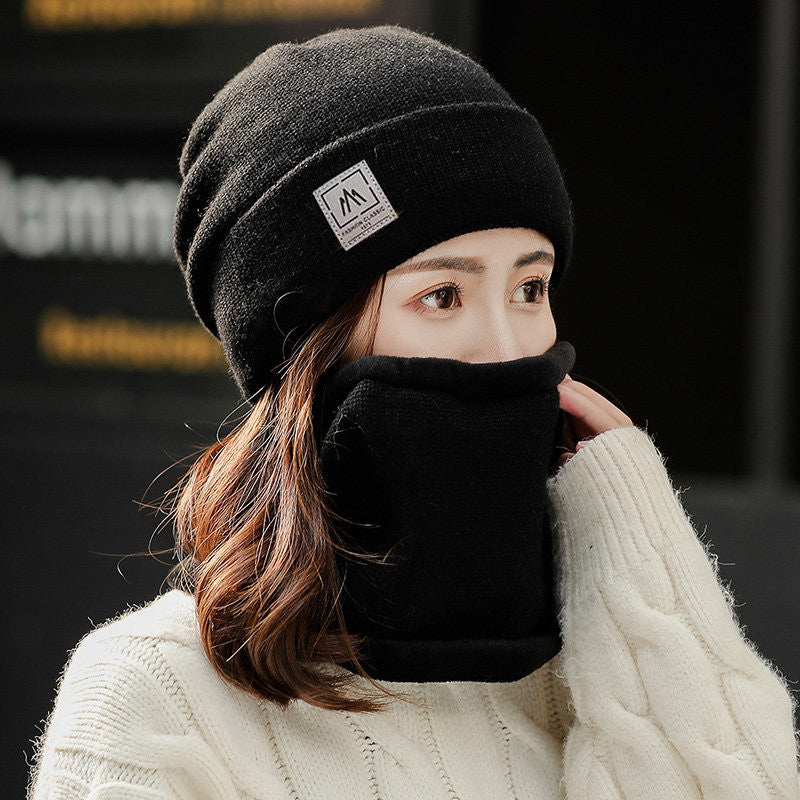 CLASSIC WOMAN BEANIE HAT SCARF